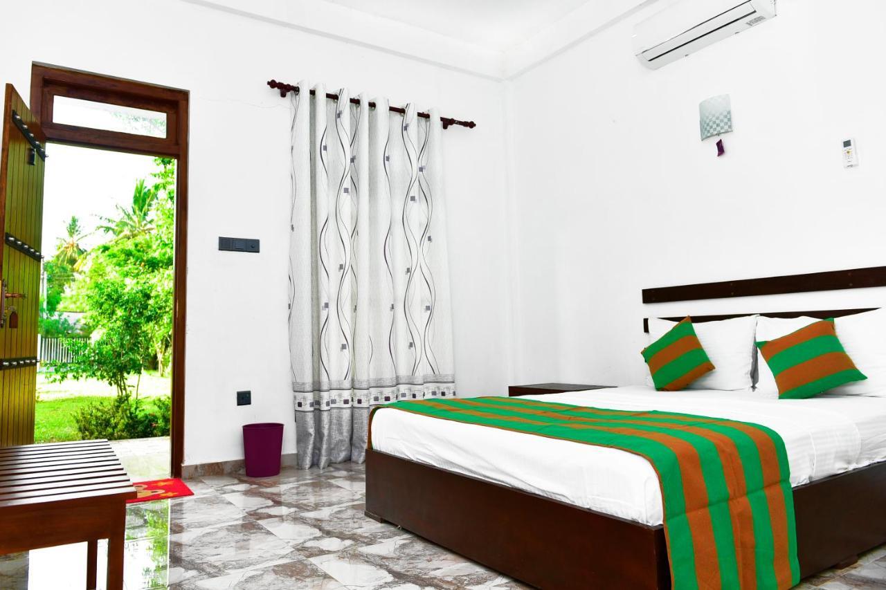 Nil Arana Resort 波隆纳鲁沃 外观 照片