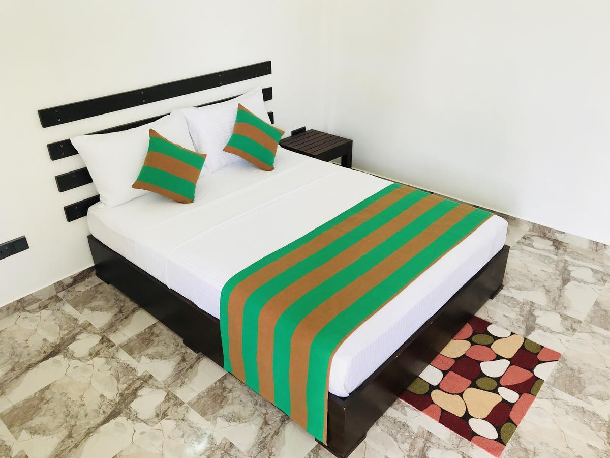 Nil Arana Resort 波隆纳鲁沃 外观 照片