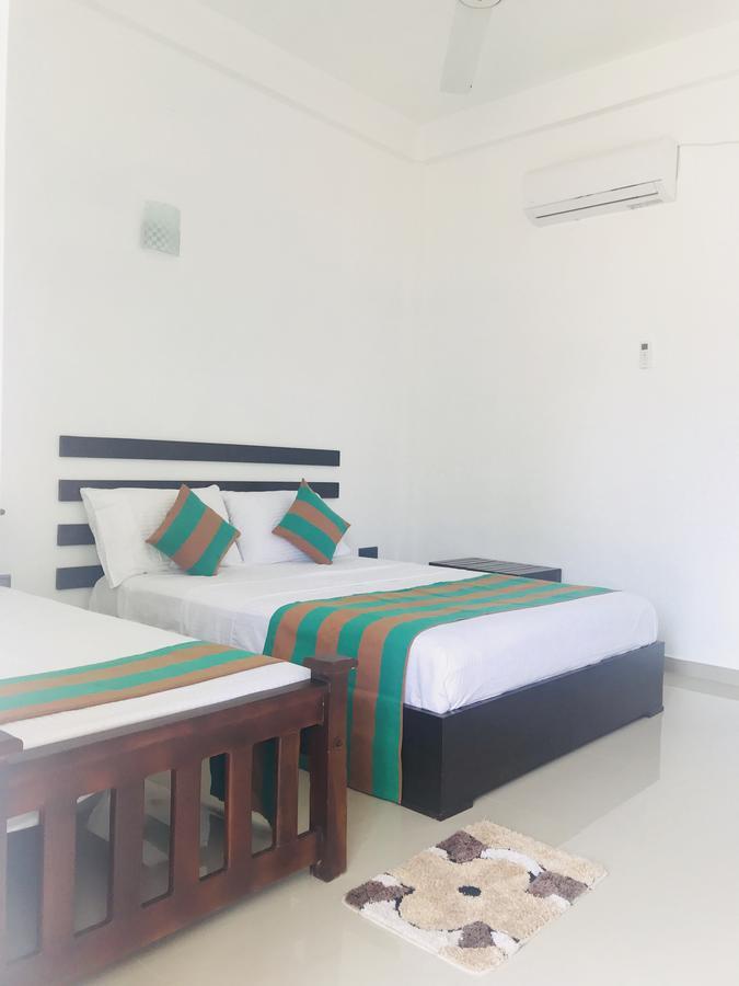 Nil Arana Resort 波隆纳鲁沃 外观 照片